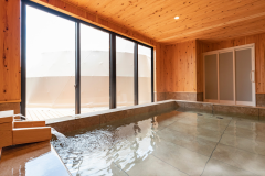 【直前割★最大30％OFF】秋冬のスペシャルセール★肌寒い季節に温泉の癒しをお得に体験する絶好のチャンス《1泊2食付・お部屋タイプおまかせ》