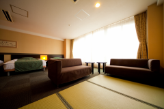 フォース《禁煙》【57.1平米/ベッド幅140/Wi-Fi無料】