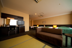 フォース《禁煙》【57.1平米/ベッド幅140/Wi-Fi無料】