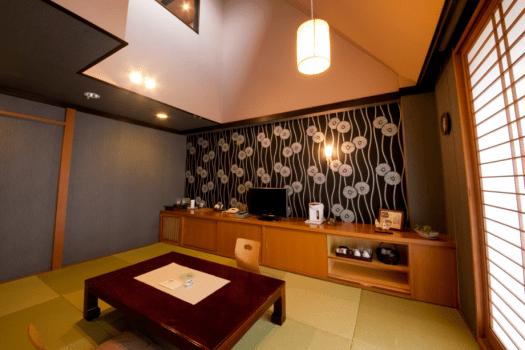 【和洋メゾネット】１階と２階のプライベートな部分も守られた気の使わないお部屋となっています。