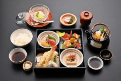 【日帰り温泉＆ランチ】レストラン利用・櫟膳（くぬぎぜん）