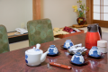 お部屋についたら、お茶菓子でごゆっくりとおくつろぎください。