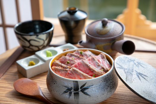 【但馬牛×紅ズワイ蟹】［一泊二食］“山海の幸”を贅沢に堪能！～今宵、魅惑の美味に酔いしれる～
