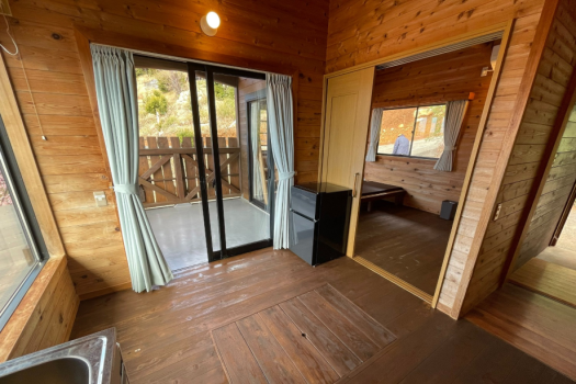 小屋付きサイト