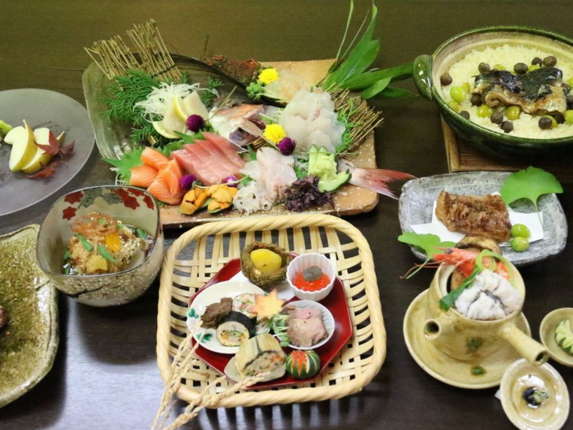 【季節のおすすめ会席】2025年秋/松茸土瓶蒸し、フォアグラ、むかごの炊き込みご飯等をどうぞ 【季節のおすすめ会席】2025年秋/松茸土瓶蒸し、フォアグラ、むかごの炊き込みご飯等をどうぞ