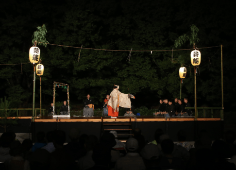 宿泊プランご予約の方は、お席は正面席をご用意！