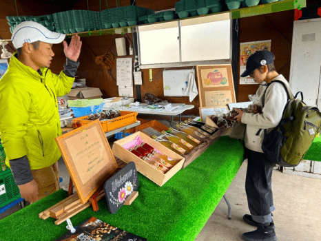 直売所ではジュースなど加工商品もお買い求めいただけます