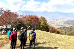 北アルプスの山々をガイドが楽しく説明してくれます！