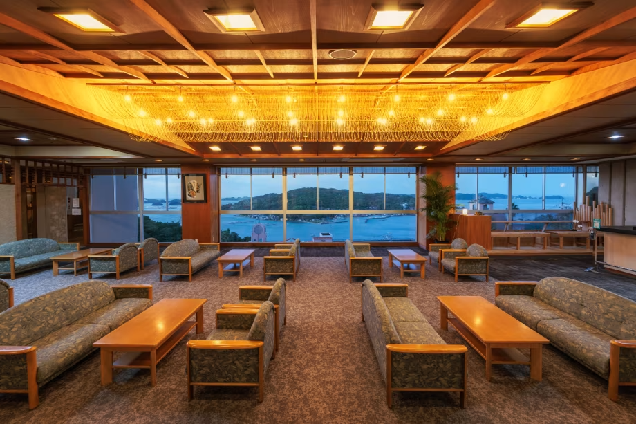【飲み物半額プラン】三重県の食材をバランスよく使った伊勢海老料理・活あわび・松阪牛付き13品の和会席