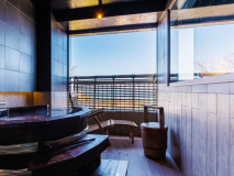 R3年完成【天山酒造の酒樽風呂】露天風呂付き和洋室【禁煙】