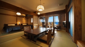 【古民家】 古き木々の温もりある趣に満ちた空間【和洋室】