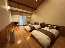 【コテージ洋室】　源泉100％かけ流し露天風呂付き【禁煙】