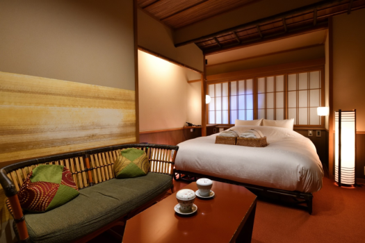 【7月・8月限定】京町家で味わう夏のひととき。～季節の京会席・夕朝食付・お部屋でのんびりビール＆ジュース特典プラン～