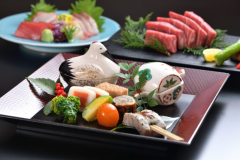【特別計劃】包括標準懷石料理和80克國產牛排 【特別計劃】包括標準懷石料理和80克國產牛排
