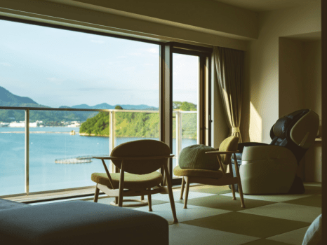 特別室／60平米。バルコニーはございませんが、ゆったりとしたバスルーム、マッサージチェアを完備。