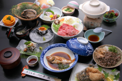 【極上5大味覚御膳】アワビの踊り焼きや生ウニの刺身！国産牛しゃぶしゃぶ、北陸名物のどぐろも！