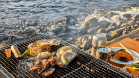 【夏休み】＜カップルにおすすめ＞お昼は目の前の渚でBBQ☆1泊3食付☆海水浴＆釣り＆BBQ♪