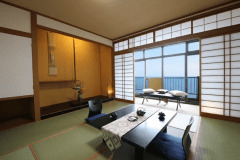 【海側客室】＜オーシャンビュー和室＞日本海を間近に感じる和みの空間