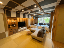 温泉半露天風呂付客室　ユニバーサルデザイン（客室内）