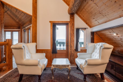 【Vis-a-Vis】クイーン・シングル／133平米／禁煙