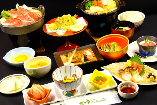 【特選コース(９月～１１月イメージ)】岩手県産牛のすき焼きや松茸の茶碗蒸し、等々★