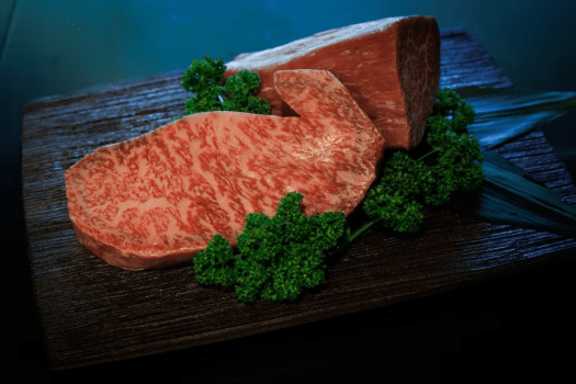 【鉄板焼コース/大谷山荘レストランで特別ディナー】黒毛和牛や新鮮な海鮮をご堪能（1泊2食付)