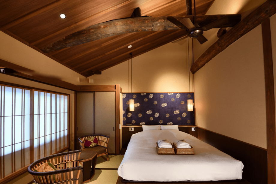 客室【瑠璃】