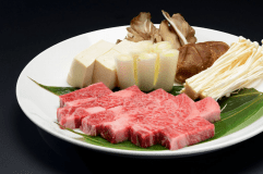 【1泊2食付】山形牛の極厚すきやき×赤湯ワインを堪能♪厚さ2cmの山形牛で贅沢プラン【個室会食】