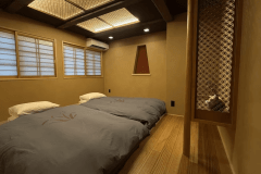 【栗の蔵　-KURINOKURA-】半露天風呂付/二階建て離れ