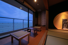 源氏物語の世界観をコンセプトにした特別室＜デザイナーズルーム＞