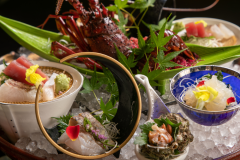 【知多豪華グルメプラン】伊勢海老と知多牛の贅沢フルコース◆四季折々の知多の旬に舌鼓＜源氏膳＞