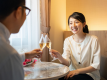 ご夫婦・カップルの特別な一日にも。式場併設の当館だからこそのおもてなしで、おふたりの旅を彩ります。