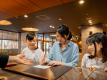 チェックイン後はラウンジでのんびり？カフェ巡り？わくわく広がる女子旅のはじまり！