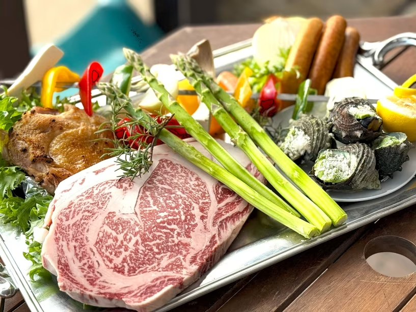 【定番】<BBQグランピング>ぶどうの樹オリジナルステーキ&魚介のアクアパッツア鍋付スタンダードグルメプラン 【定番】<BBQグランピング>ぶどうの樹オリジナルステーキ&魚介のアクアパッツア鍋付スタンダードグルメプラン