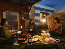 キャンピングカー＆ タケノコテント＆小部屋付（冷暖房完備）