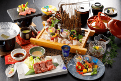 【彩華の膳】新鮮な伊勢海老のお造りに松阪牛のお肉もたっぷり♪美味し三重の食材を贅沢に！