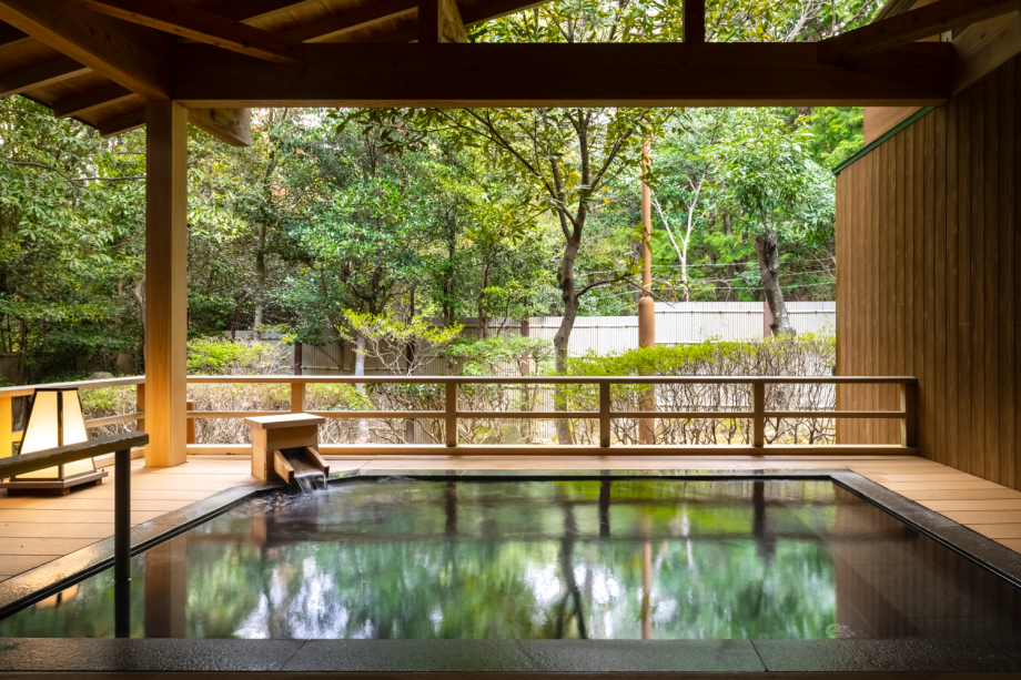 【冬期限定】白菊の膳+冬限定のてっさ付き♪旅もお食事も満喫して充実の伊勢志摩巡り！