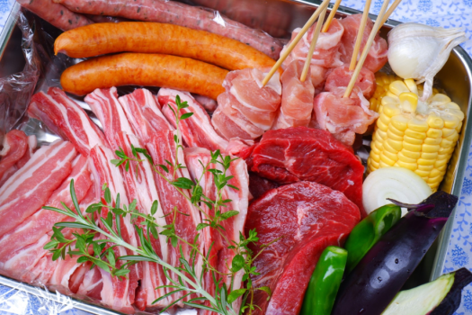 BBQのイメージ。国産牛や魚介類、焼きそばなどご用意しております。