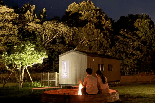 ■秋の涼しい夜風を感じながら、焚き火を囲むひととき。 ■秋の涼しい夜風を感じながら、焚き火を囲むひととき。
