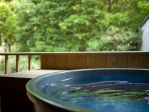 客室専用の露天風呂の一例
※客室の露天風呂は沸かし湯です。