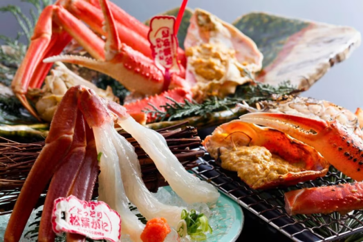 【タグ付き松葉蟹の刺し&茹で&焼き】冬の味覚の王者「松葉ガニ」その魅力を味わい尽くす3種の料理 【タグ付き松葉蟹の刺し&茹で&焼き】冬の味覚の王者「松葉ガニ」その魅力を味わい尽くす3種の料理