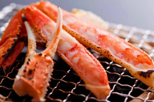 【焼き蟹】ジューシーな焼き蟹は旨みがたっぷり 【焼き蟹】ジューシーな焼き蟹は旨みがたっぷり