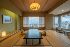 【東館角部屋12.5畳】角部屋ならではの開放感がある客室です