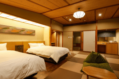 【角部屋コンフォートルーム＜夢鶴＞】48平米のゆったりしたお部屋はご家族での宿泊にもピッタリ！