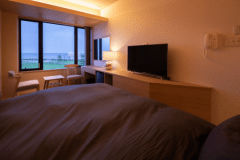 スタンダードダブル　140cm幅のダブルベッドです