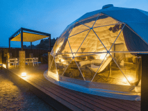 グランピングスイート「モダン」外はこんな感じです