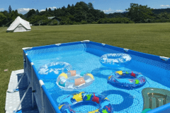 【夏季限定お子様向け天然水ミニプール】森の中のプールをお楽しみください
