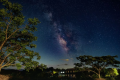 芝生広場から空を見上げれば、そこには満天の星空