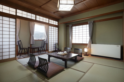 旧館　和室8畳