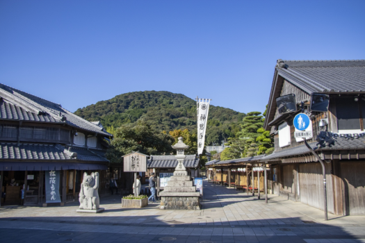 夏のおかげ横丁でグルメ旅